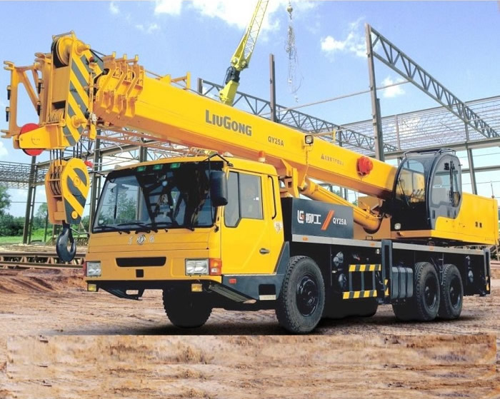 Cho thuê xe máy cẩu thùng, cẩu nâng Kato tại Vinh Nghệ An