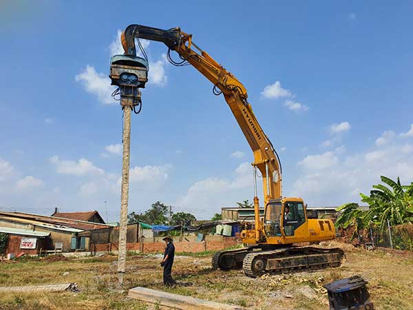 Đ&oacute;ng &eacute;p khoan cọc nhồi b&ecirc; t&ocirc;ng tại TP Vinh Nghệ An