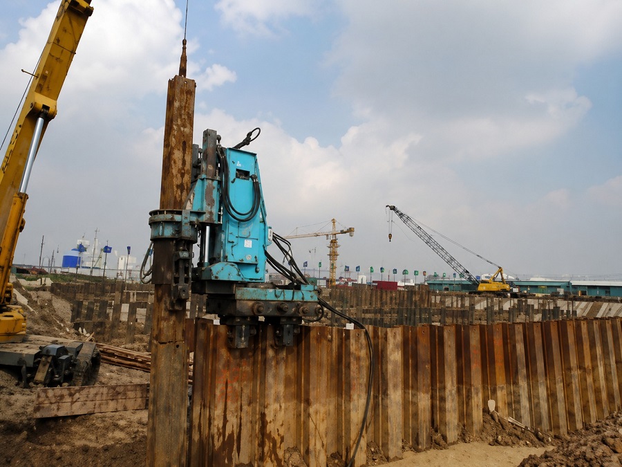 Đóng ép cọc ván thép cừ Larsen TP Vinh Nghệ An