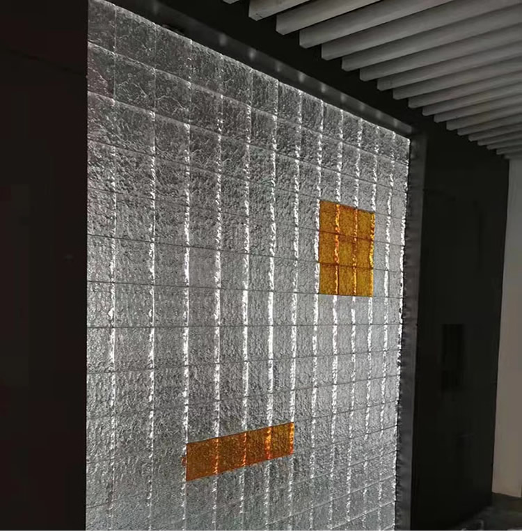 Gạch k&iacute;nh Vinh Nghệ An